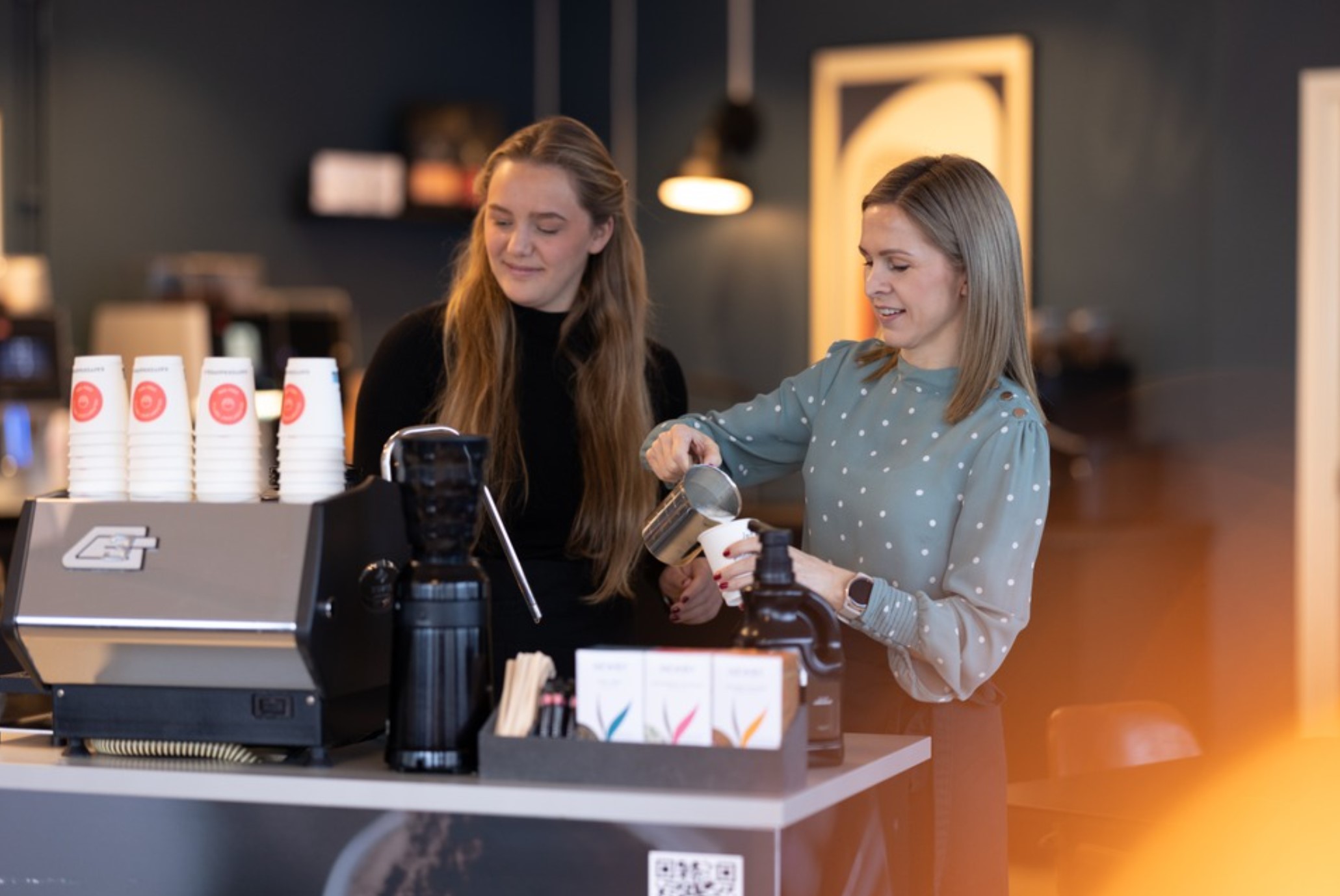 mobile baristaer som serverer kaffe